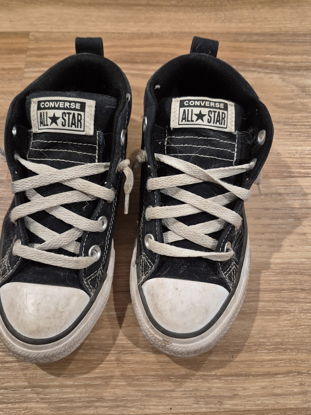 Converse Kids Chuck Taylor Navy and White Low Top Sneakers